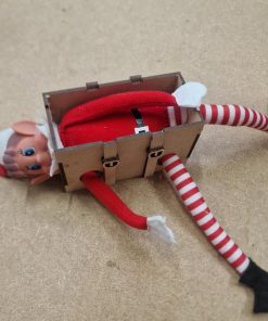 Alternative view of Elf arrival suitcase