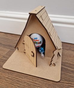 Rabbit hut / house on base