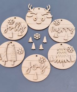 Shiplap 6 pack round baubles with text and trees