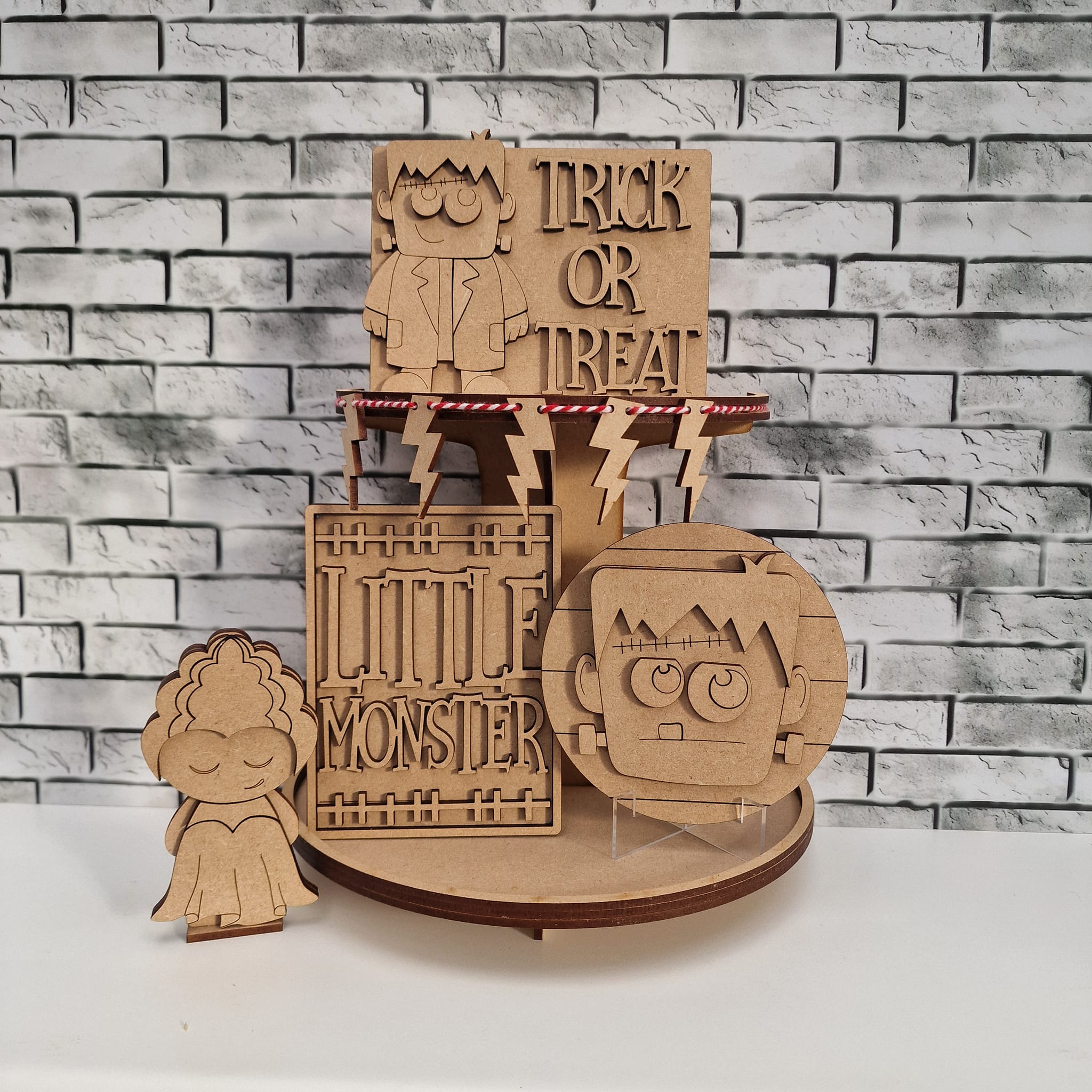 Tiered tray set - Frankenstein trick or treat