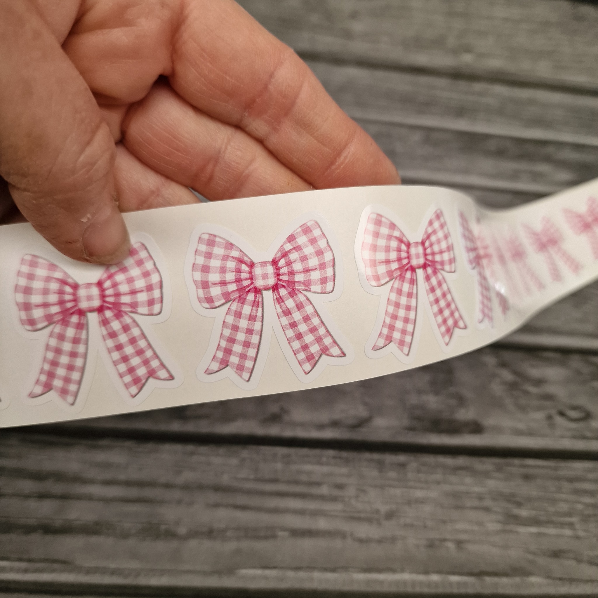 Pink gingham bow vinyl packaging stickers - Image 4