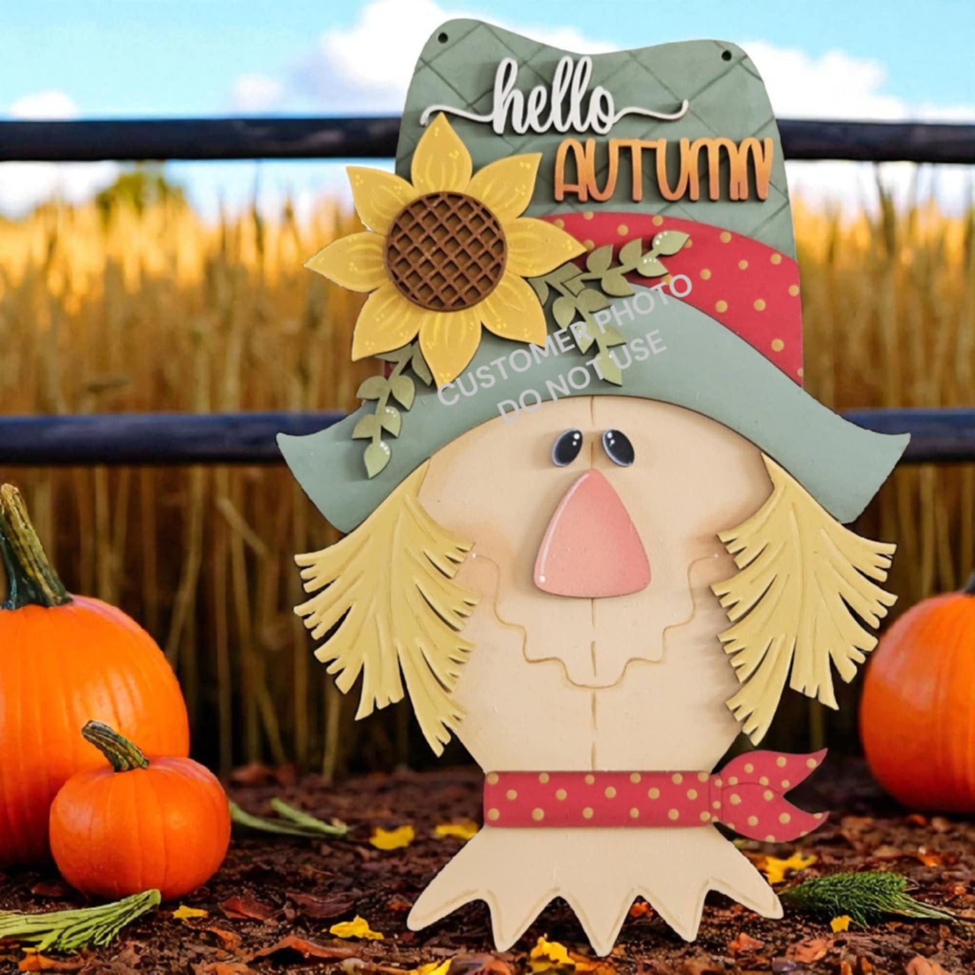 Hello-Autum-Scarecrow