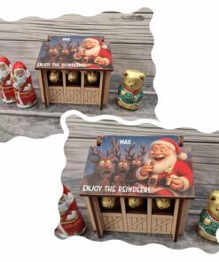 MINI Stable (3 reindeer) vinyl - Santa with scared reindeer