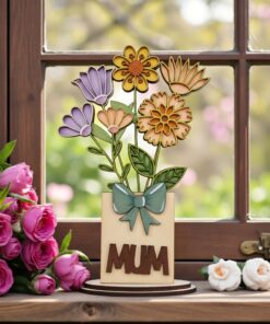 Mini flowers in box vase