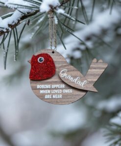 Simple Robin bauble with red glitter chest
