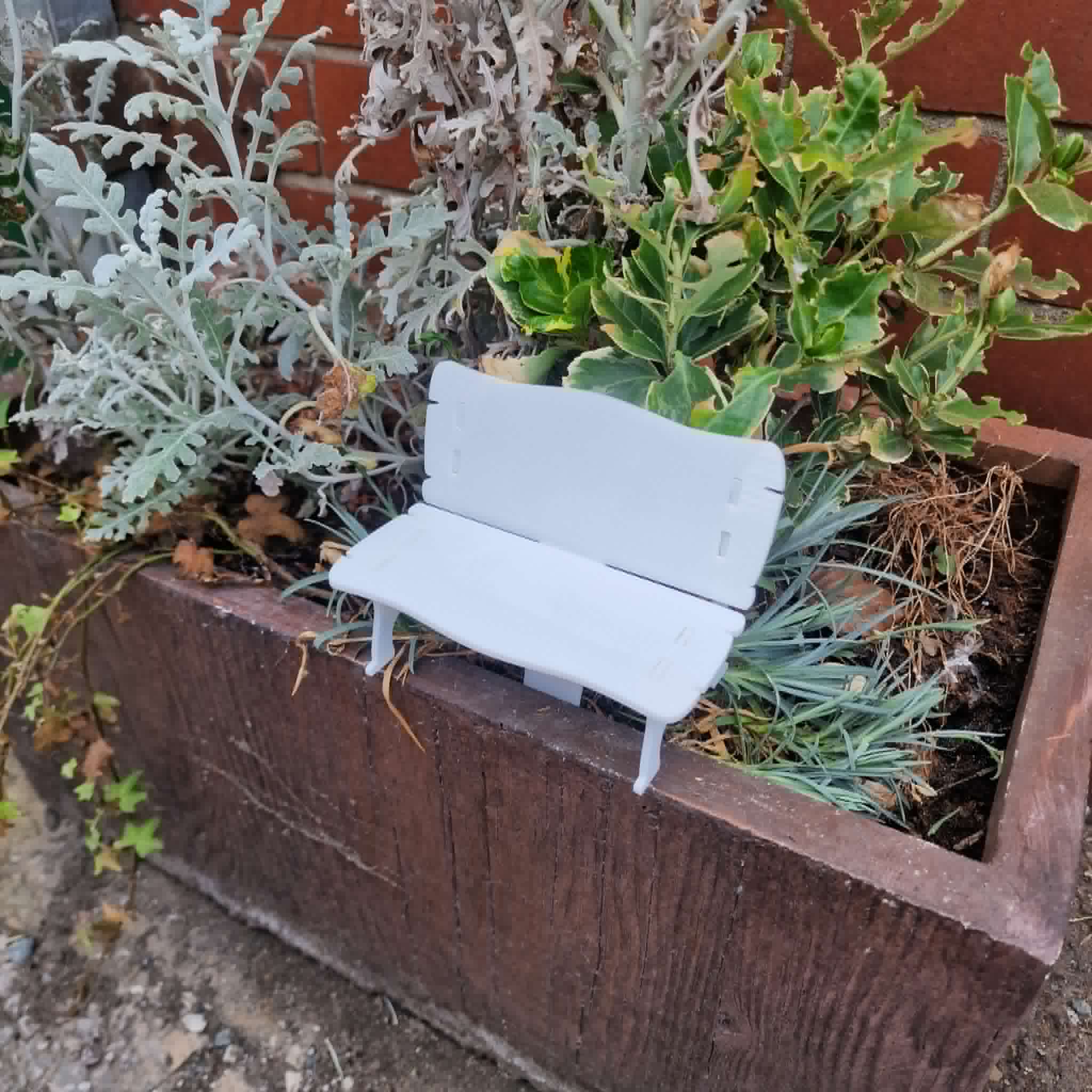 Grave bench on stake