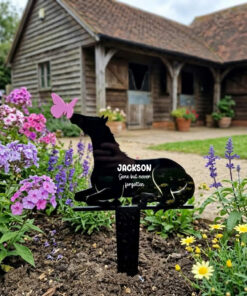 Grave marker - Sitting Horse with butterfly